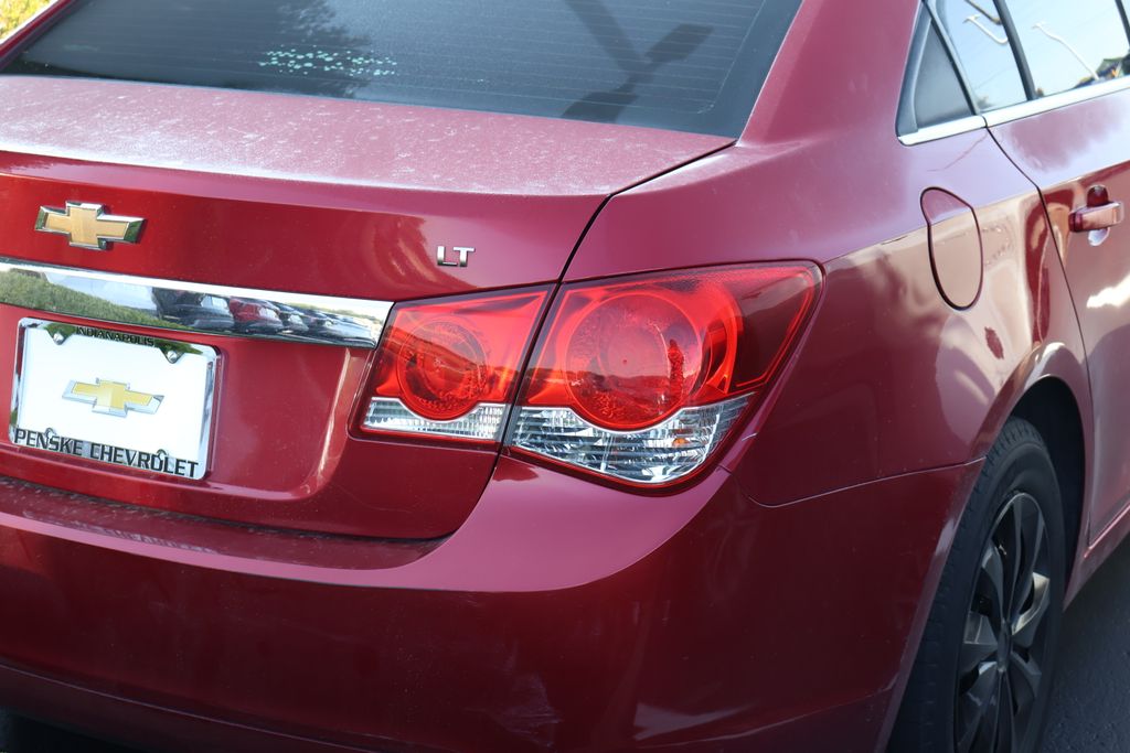 Thumbnail: 2012 Chevrolet Cruze - 8