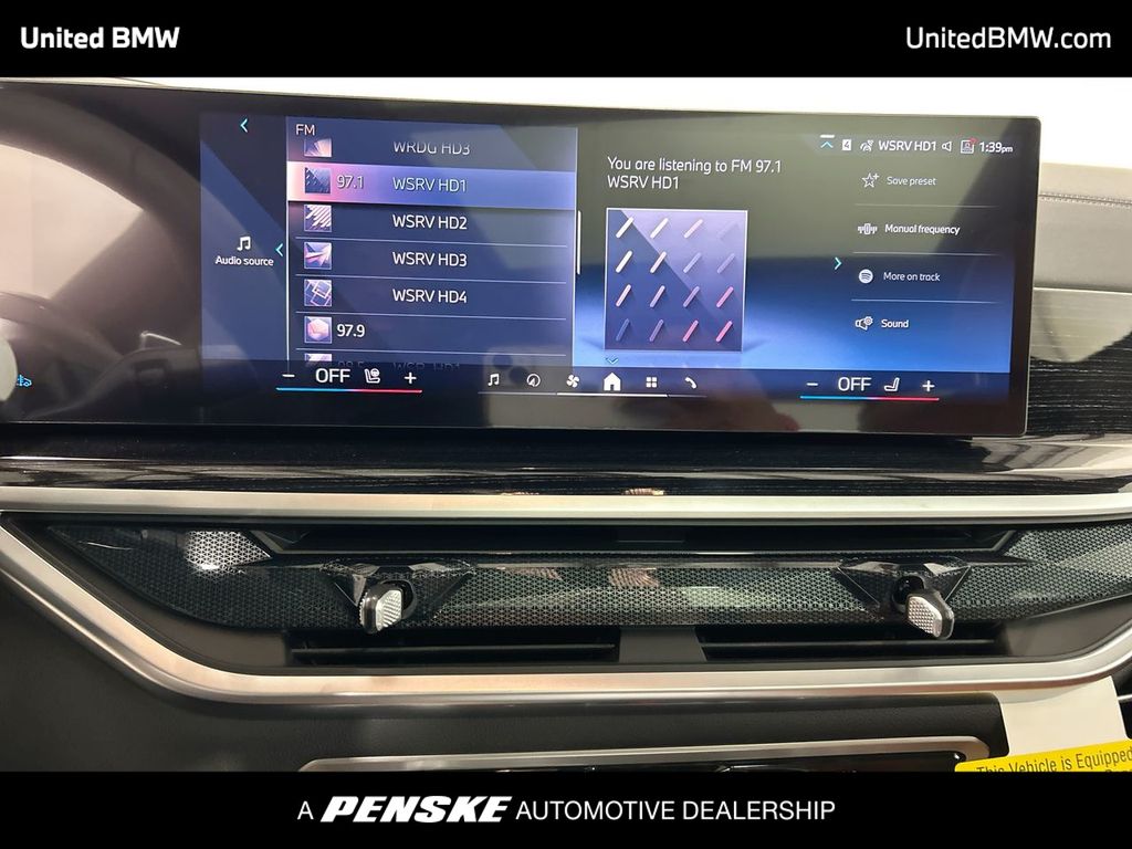 Thumbnail: 2026 BMW X7 - 16