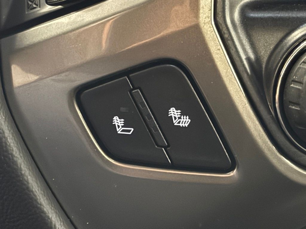 2017 Chevrolet Silverado 1500 LT photo 10