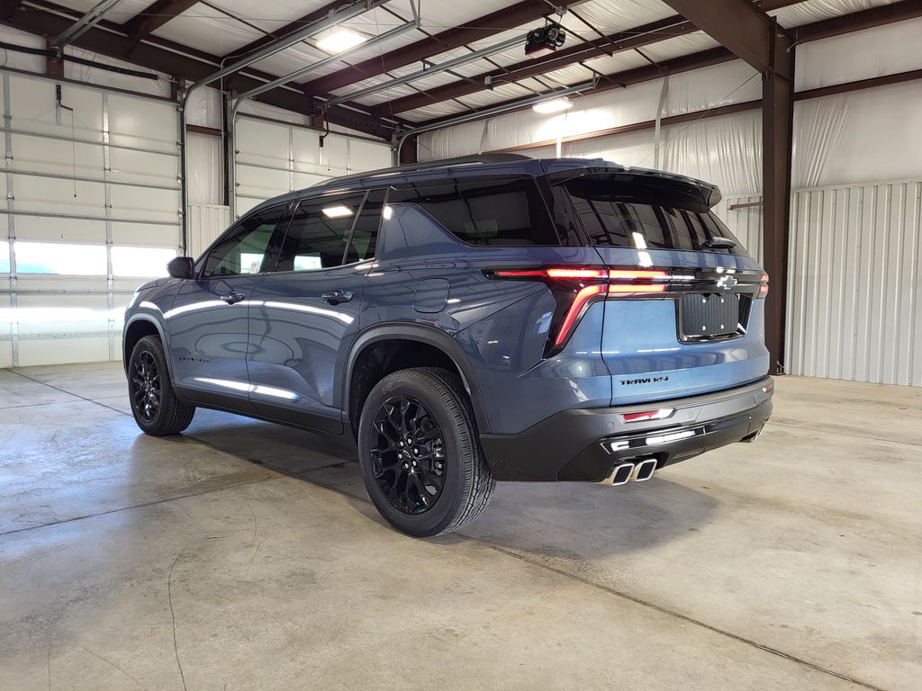 2025 Chevrolet Traverse LT 3