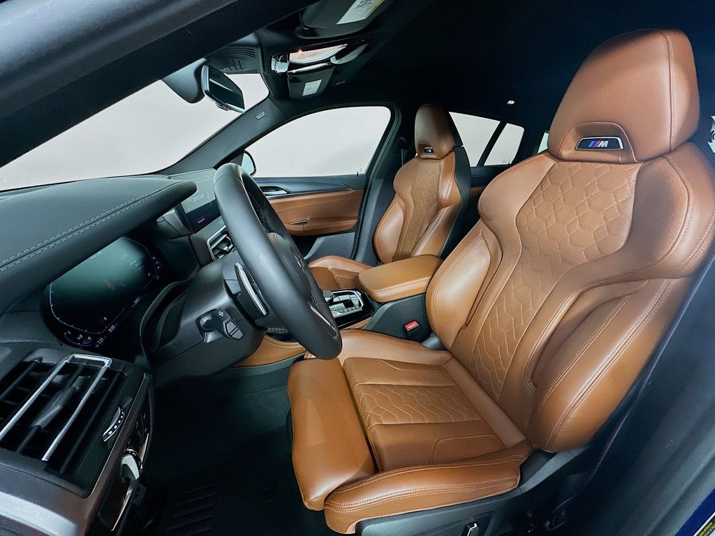 Thumbnail: 2024 BMW X4 - 22