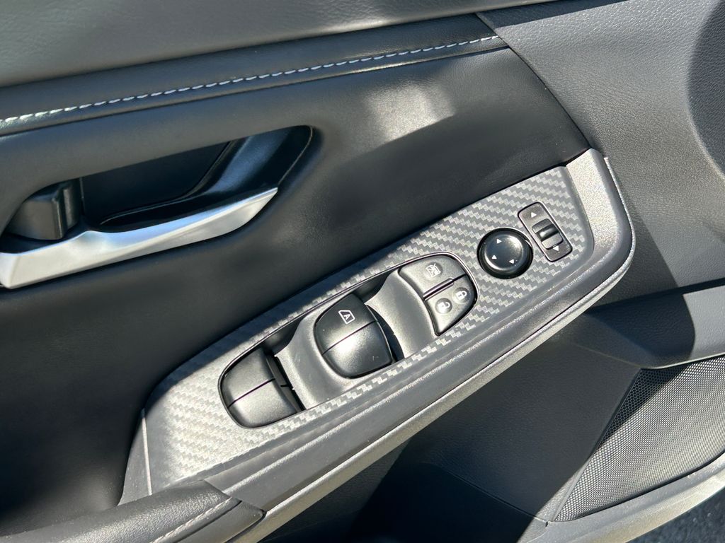 Thumbnail: 2024 Nissan Sentra - 12