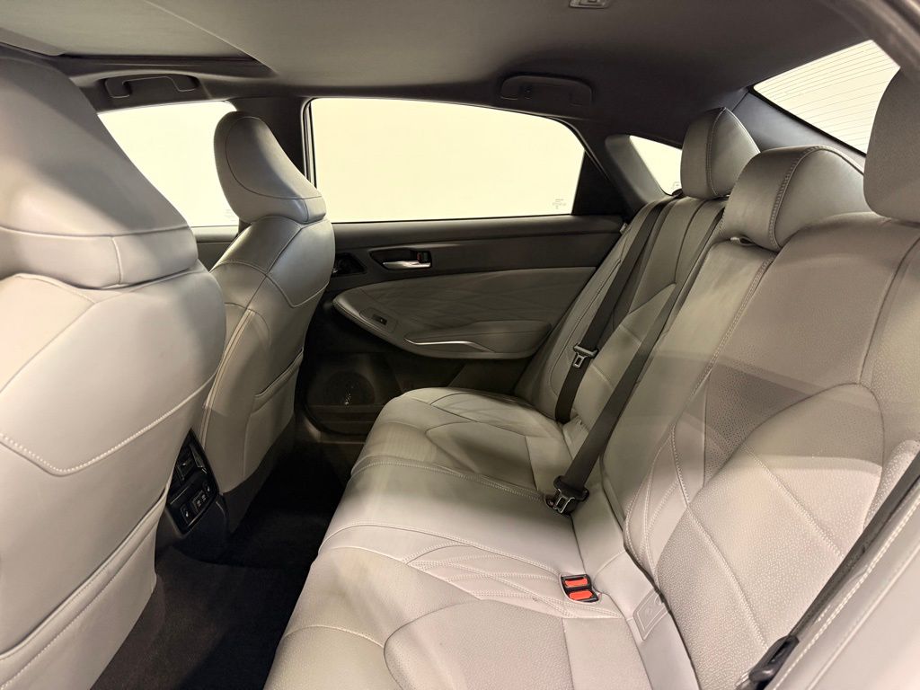 Thumbnail: 2019 Toyota Avalon - 11