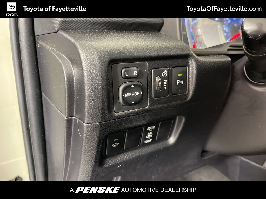 2016 Toyota 4Runner Limited 26