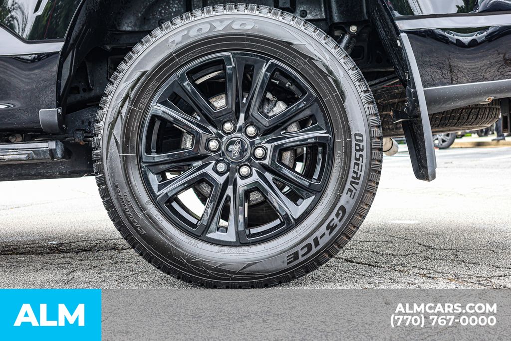 Used 2024 Black Ford Full Hybrid Platinum image 17