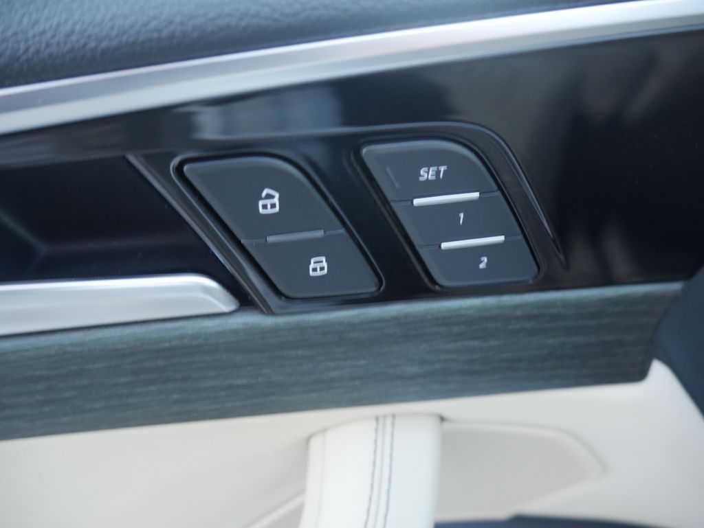 Thumbnail: 2023 Audi A4 - 17