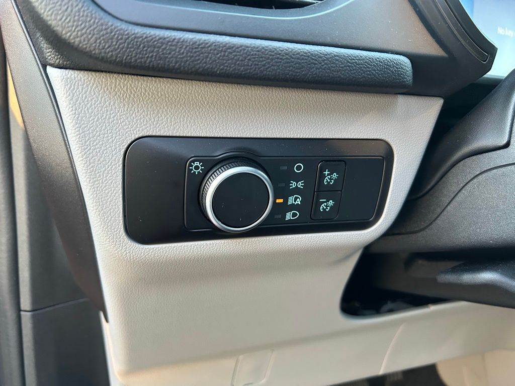 Thumbnail: 2025 Ford Escape - 17