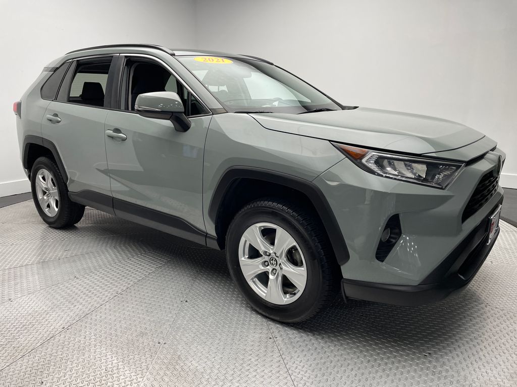 Thumbnail: 2021 Toyota RAV4 - 3