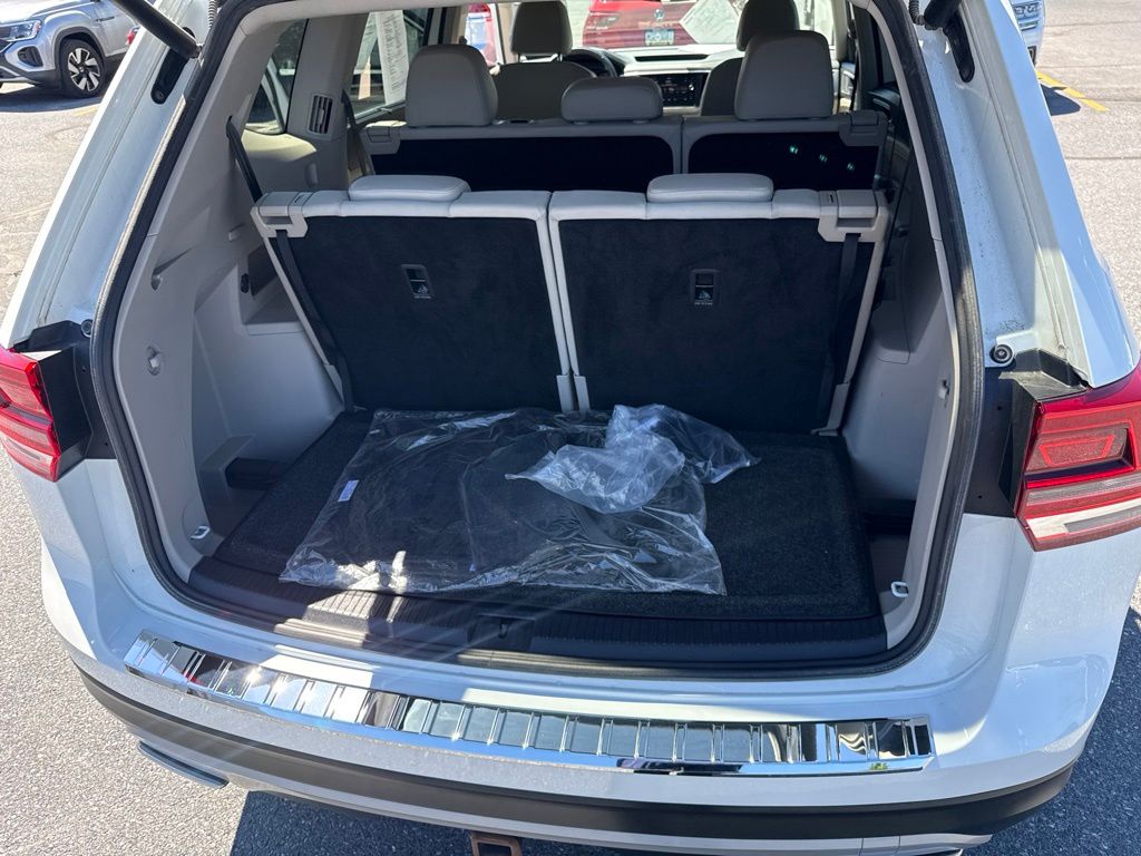 2019 Volkswagen Atlas 3.6L V6 SE White at Carlisle Cadillac Buick GMC