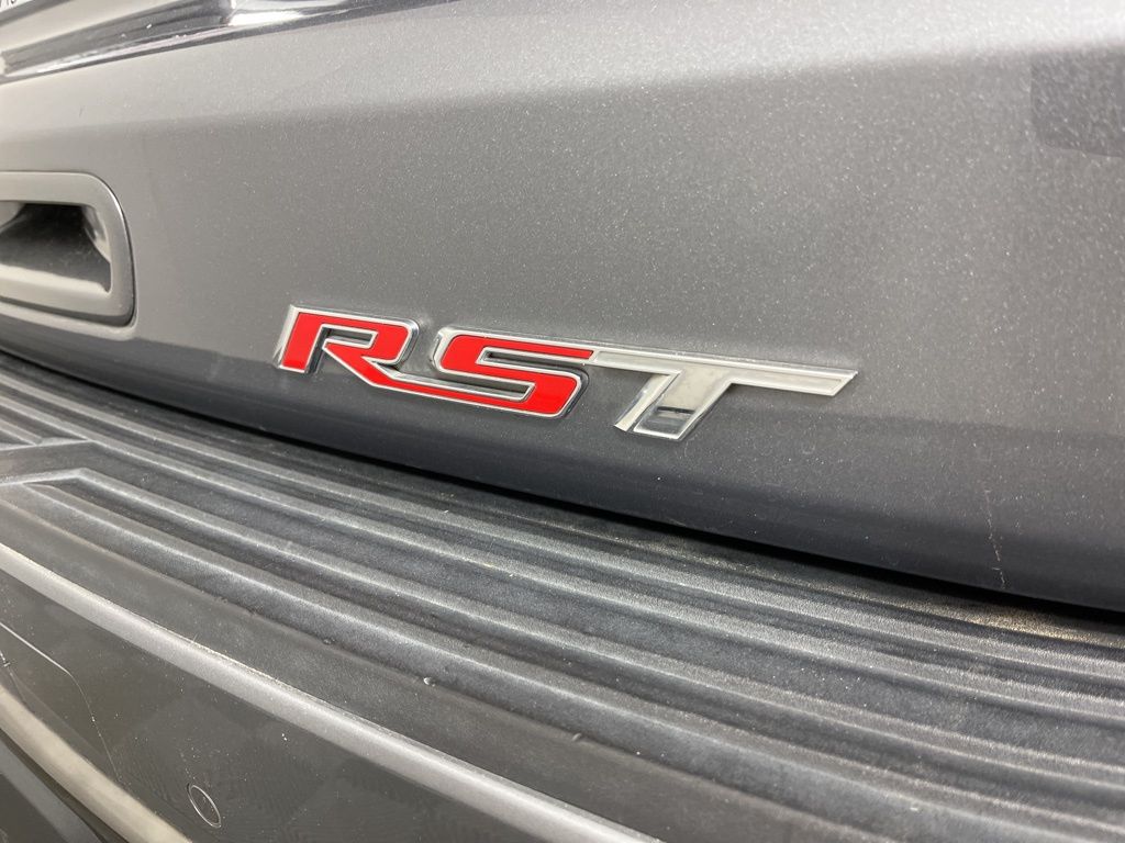 Thumbnail: 2022 Chevrolet Suburban - 4