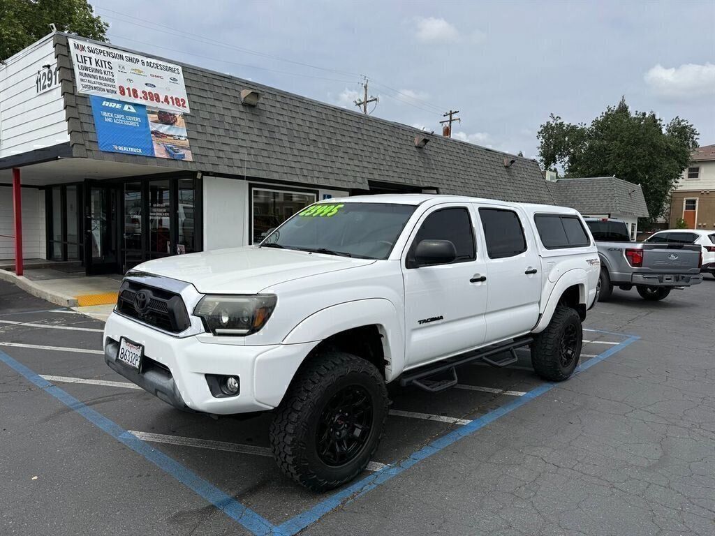 Super White 2013 Toyota Tacoma Pickup Truck 4X2 5-Speed Automatic Overdrive