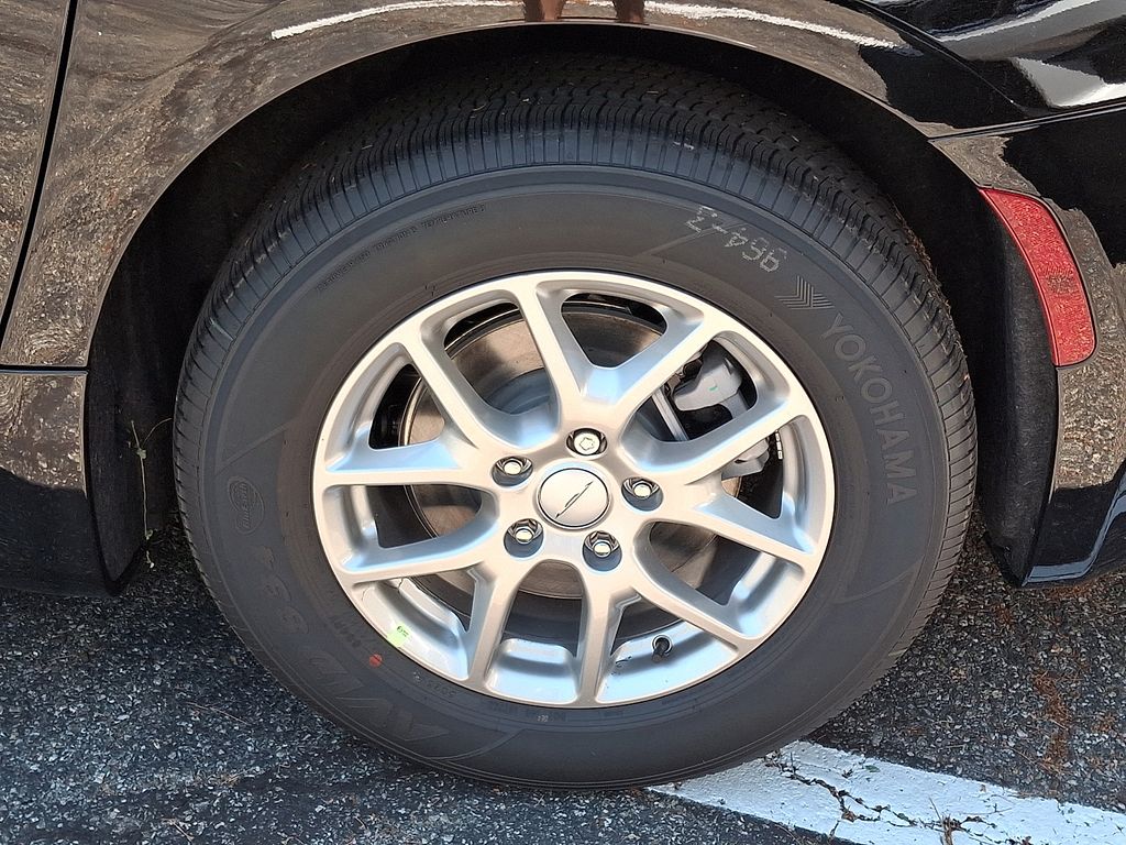 New 2027 Chrysler Pacifica Van