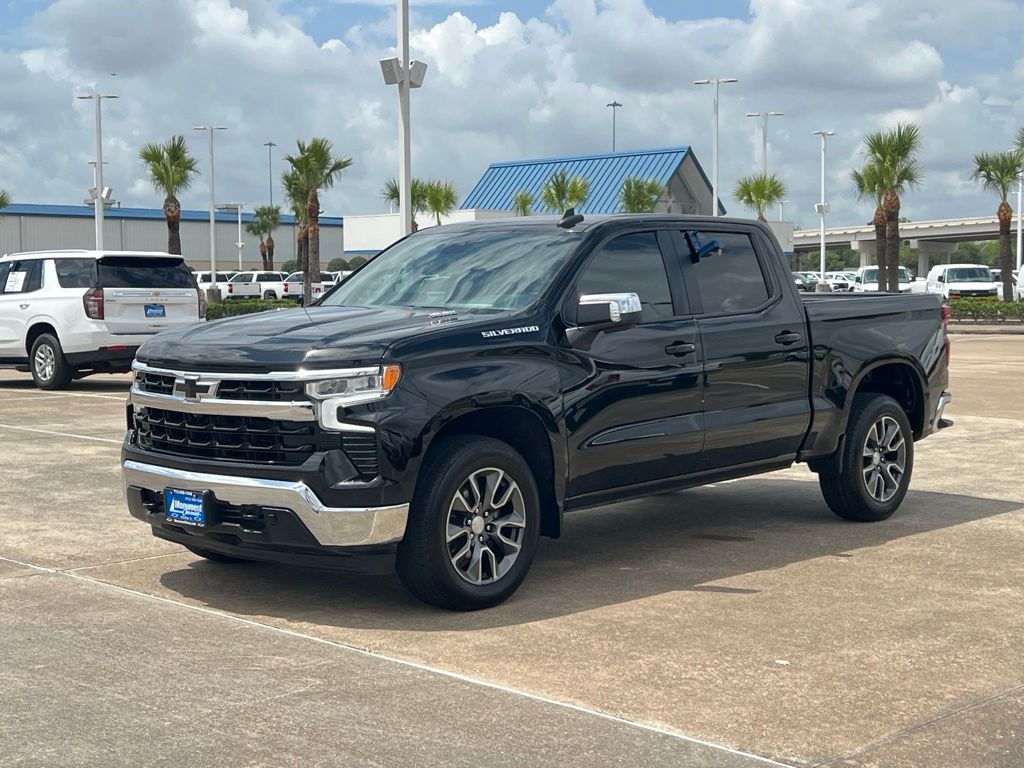 2022 Chevrolet Silverado 1500 LT - 1