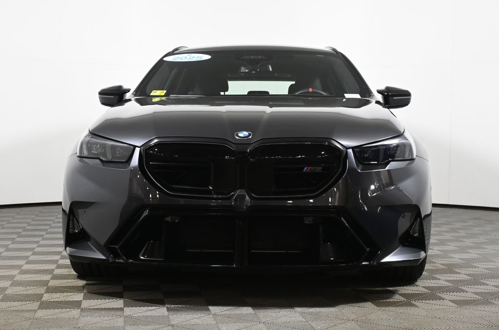 Thumbnail: 2025 BMW M5 - 10