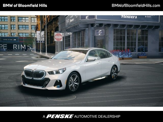 Thumbnail: 2026 BMW 5 Series - 1