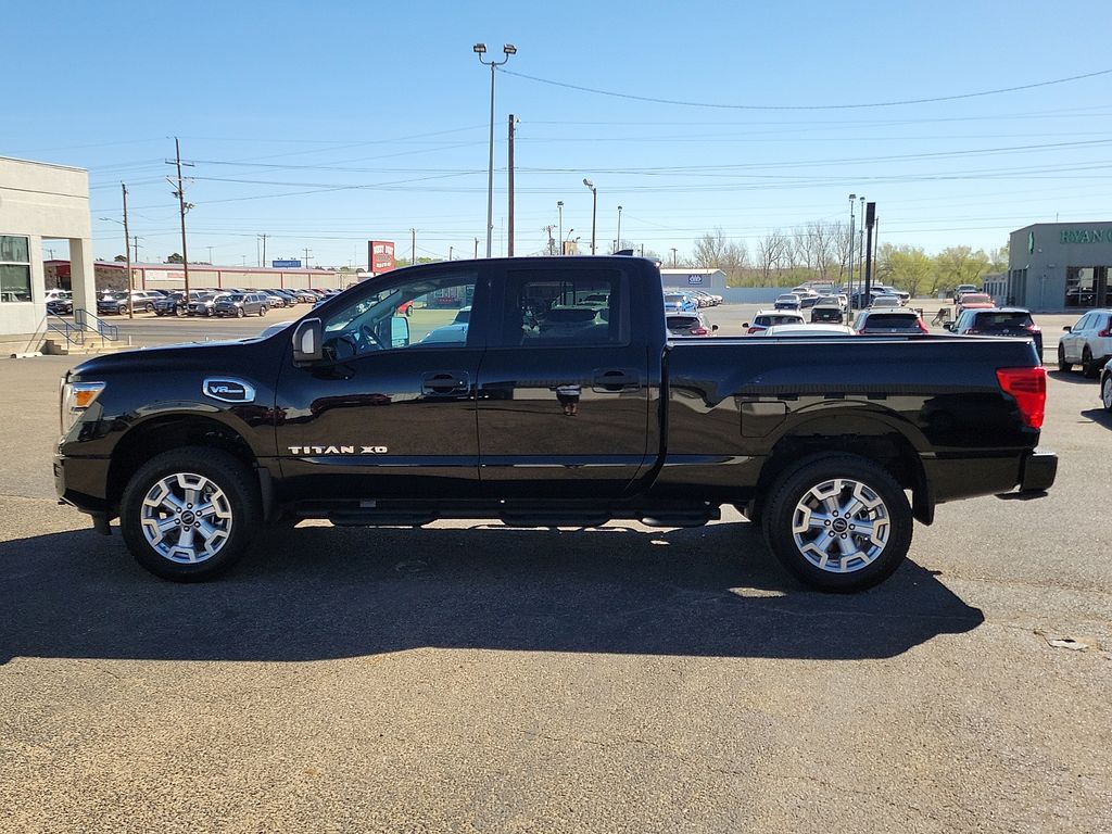 2024 Nissan Titan XD SV - 5
