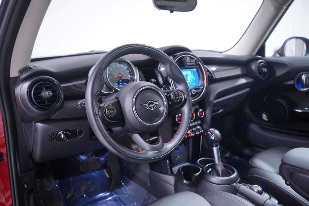 Thumbnail: 2019 MINI Cooper - 6