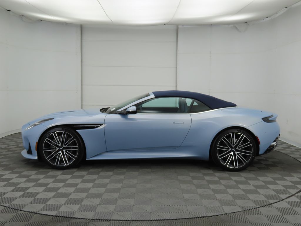 2025 Aston Martin DB12  16