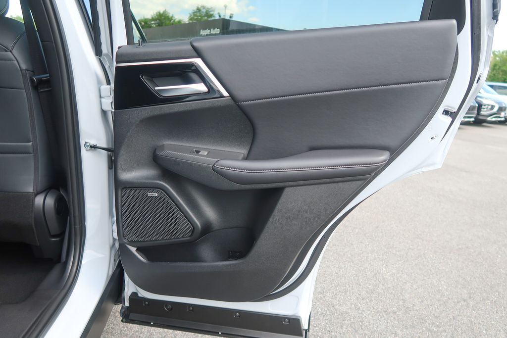 2026 Mitsubishi Outlander LE 2.5 S-AWC