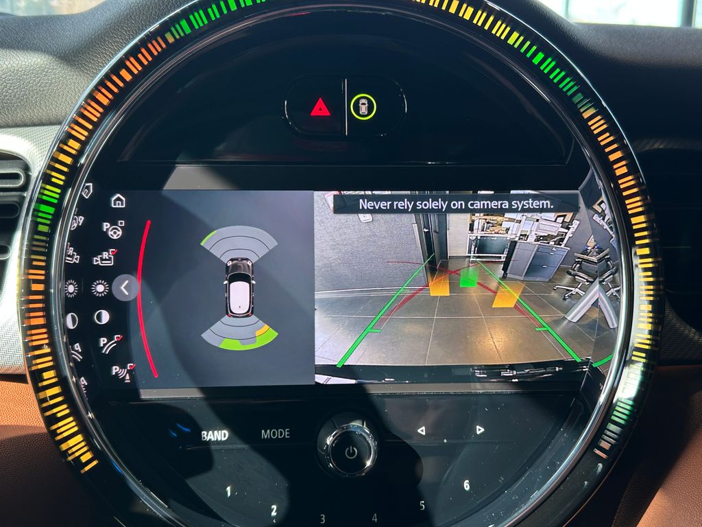 Thumbnail: 2023 MINI Cooper - 23