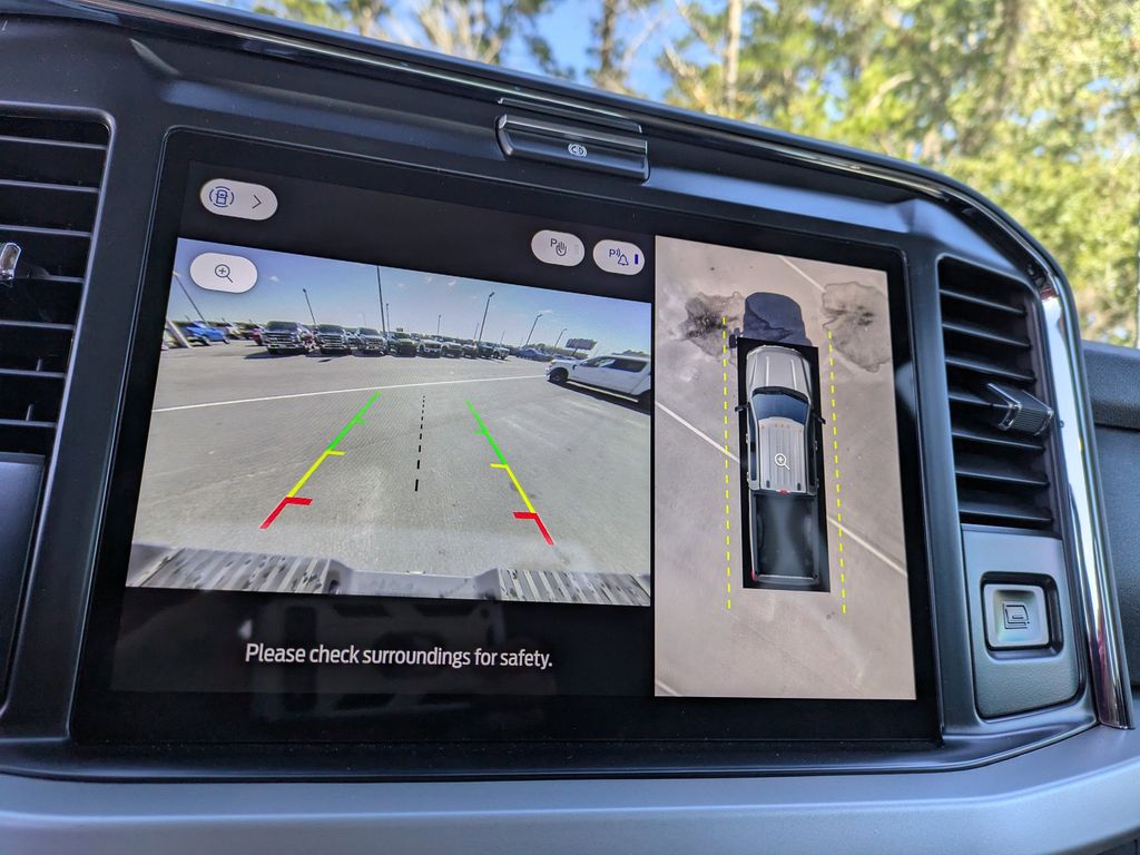 2026 Ford F-250 Super Duty Black Widow