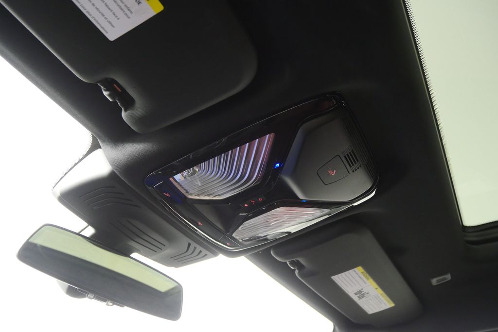 Thumbnail: 2023 BMW X4 - 25