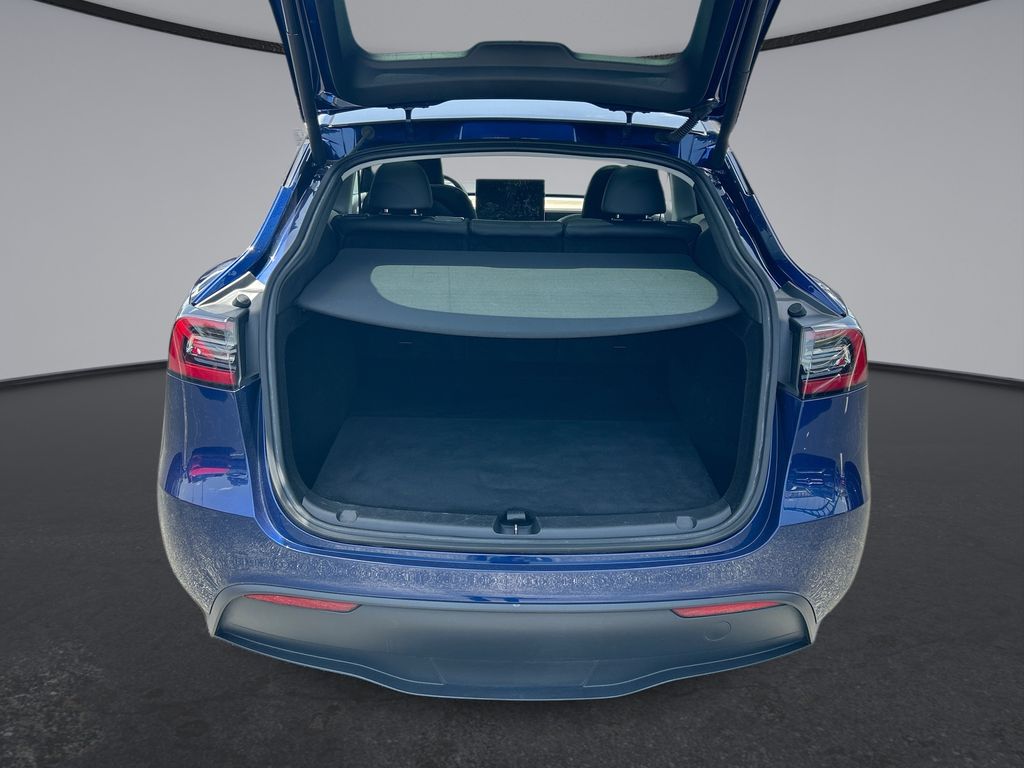 Thumbnail: 2023 Tesla Model Y - 13