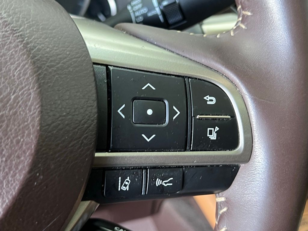 Thumbnail: 2017 Lexus ES - 8