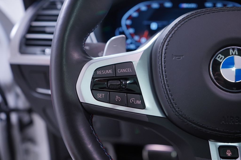 Thumbnail: 2025 BMW X4 - 20