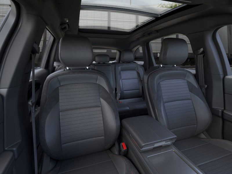2025 Lincoln Nautilus Reserve 10