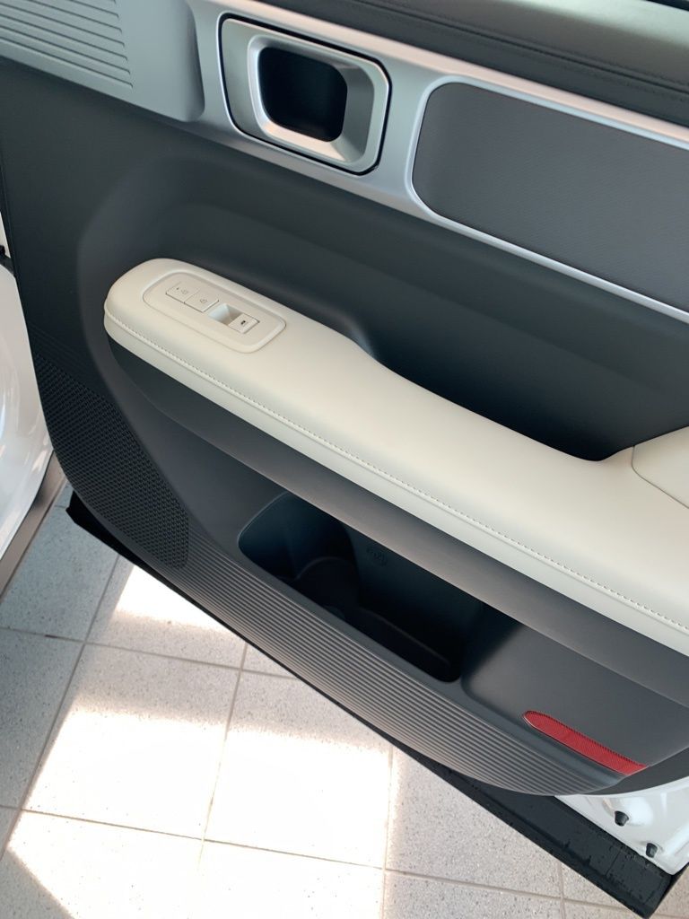 New 2026 White Hyundai SEL image 18