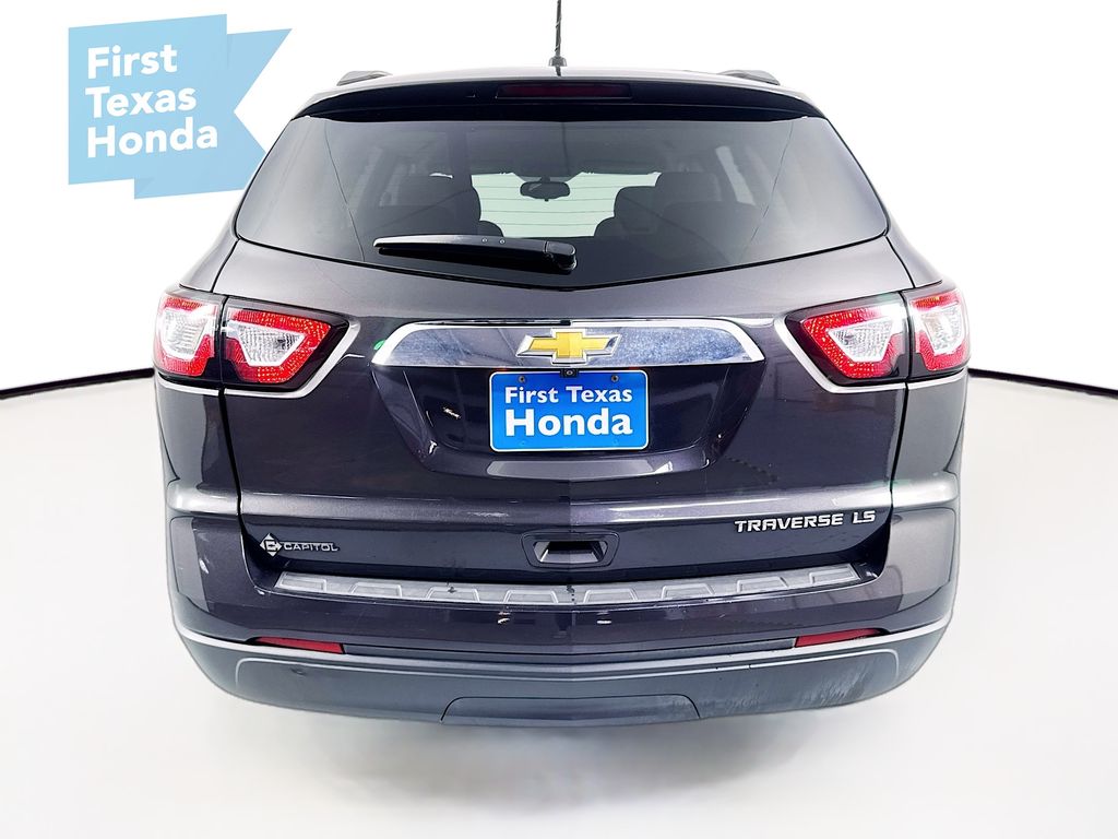 2015 Chevrolet Traverse LS photo