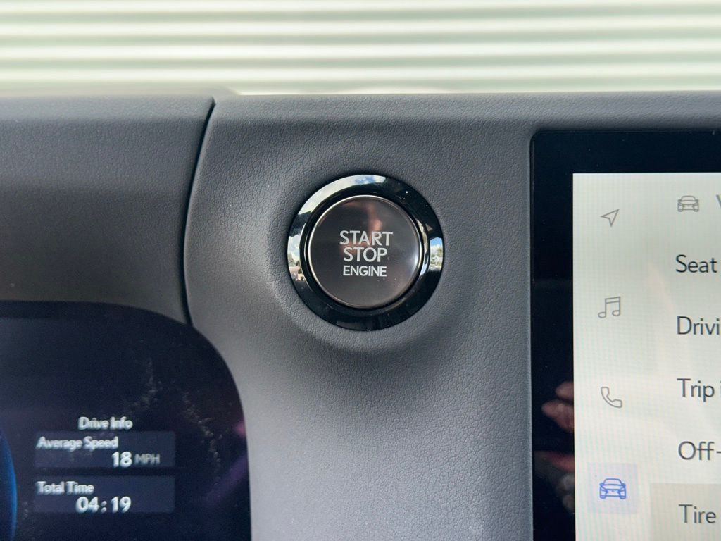 Thumbnail: 2025 Lexus GX - 31