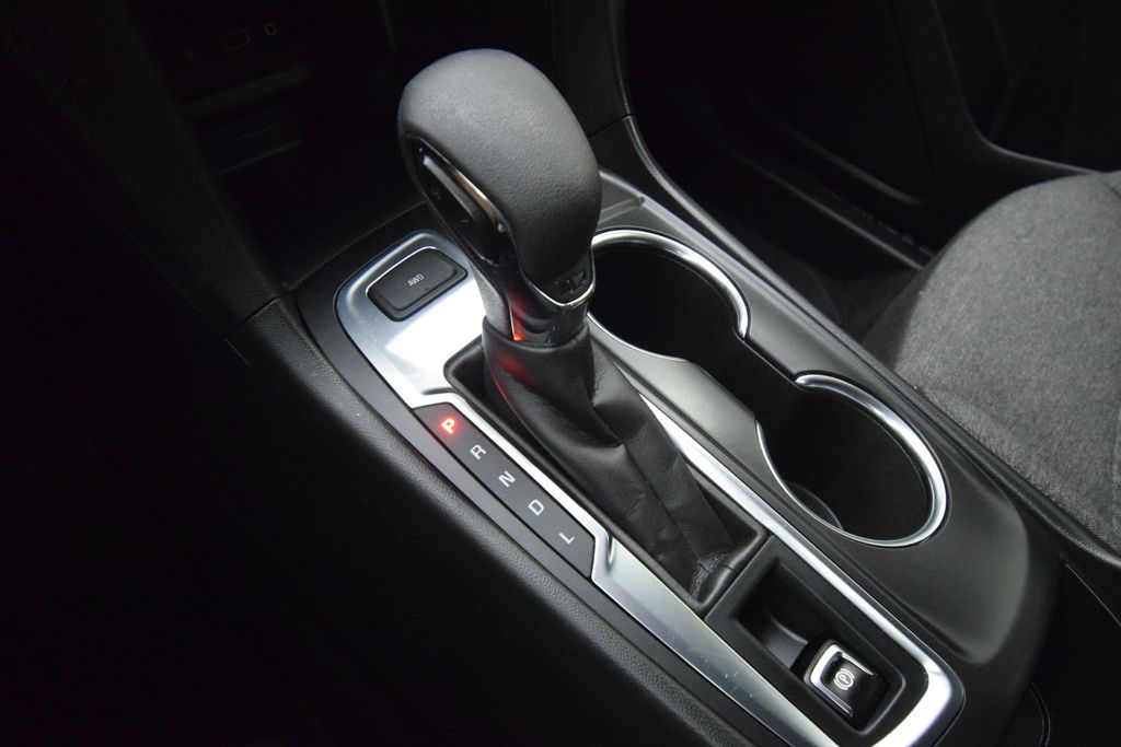 used 2024 Chevrolet Equinox car