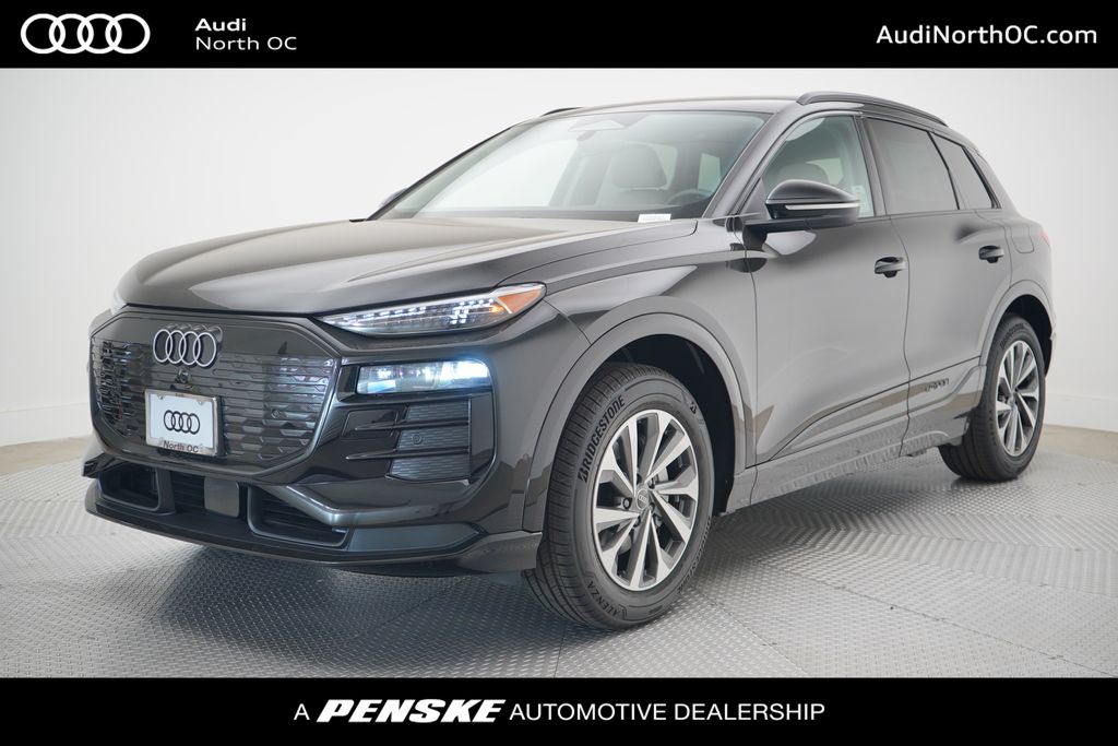 Thumbnail: 2025 Audi Q6 e-tron - 1
