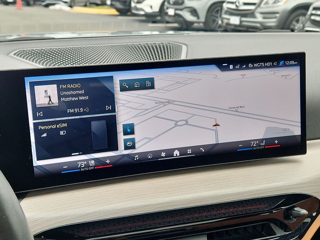 Thumbnail: 2025 BMW i4 - 18