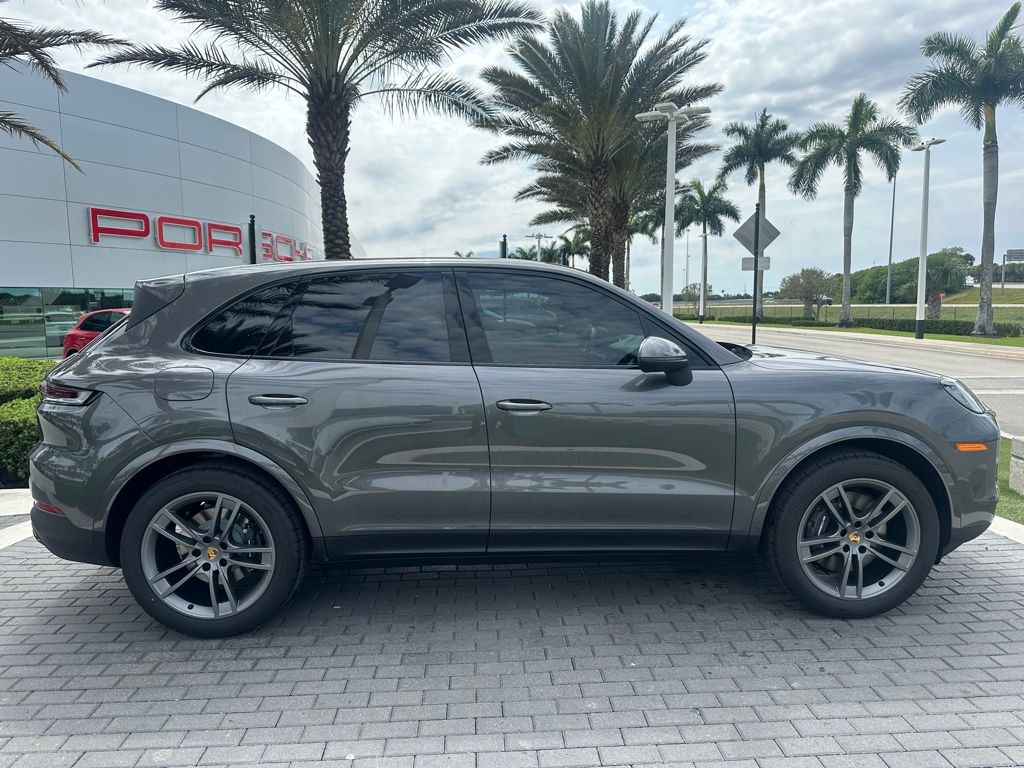 2024 Porsche Cayenne  5