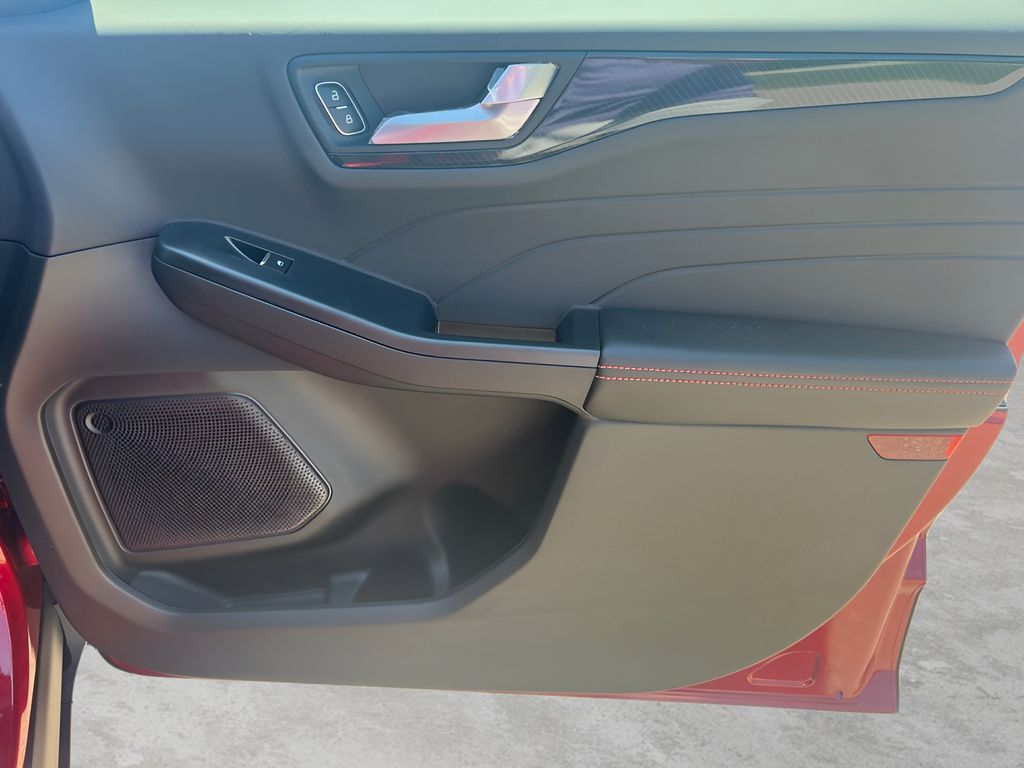 2025 Ford Escape Hybrid