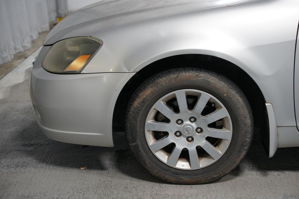 Thumbnail: 2005 Nissan Altima - 5