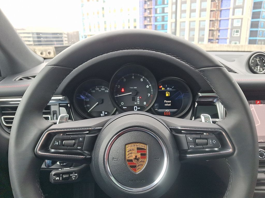 Thumbnail: 2026 Porsche Macan - 22