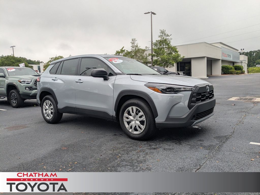 2026 Toyota Corolla Cross L FWD's photo