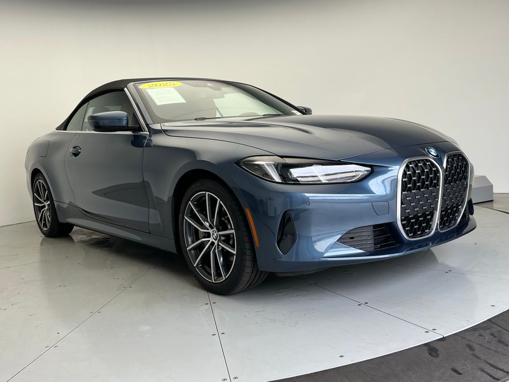 Thumbnail: 2025 BMW 4 Series - 4