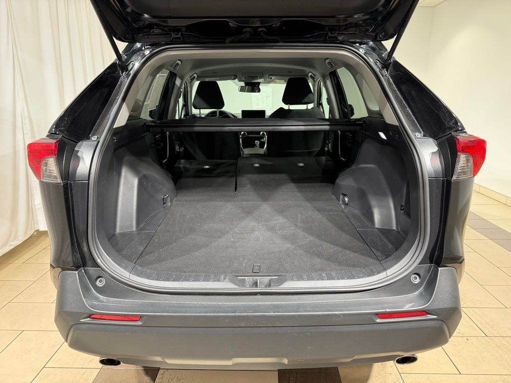 Thumbnail: 2025 Toyota RAV4 - 12