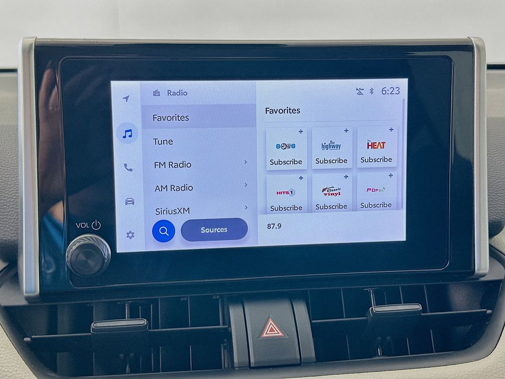 Thumbnail: 2023 Toyota RAV4 - 15