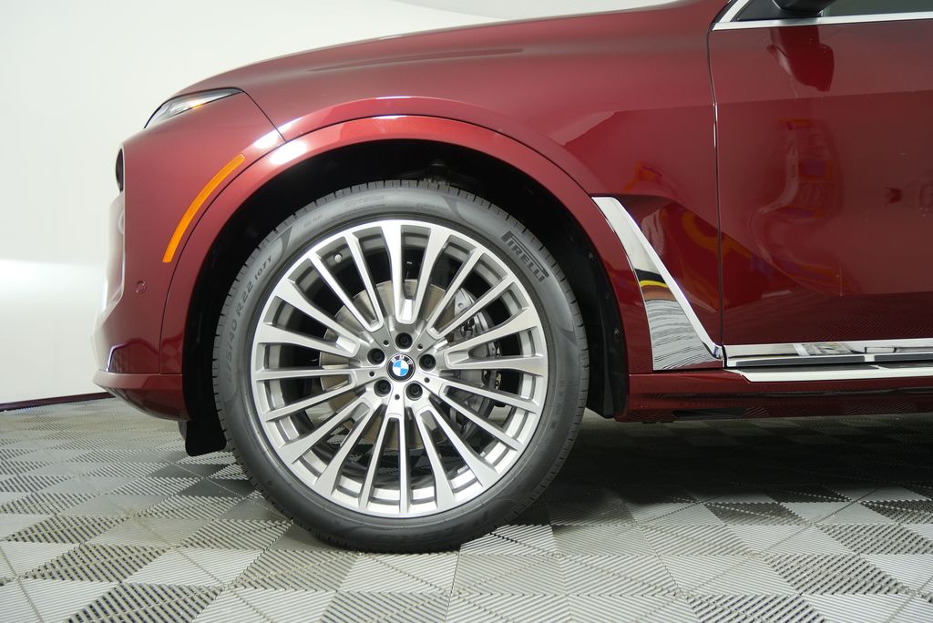 Thumbnail: 2026 BMW X7 - 7