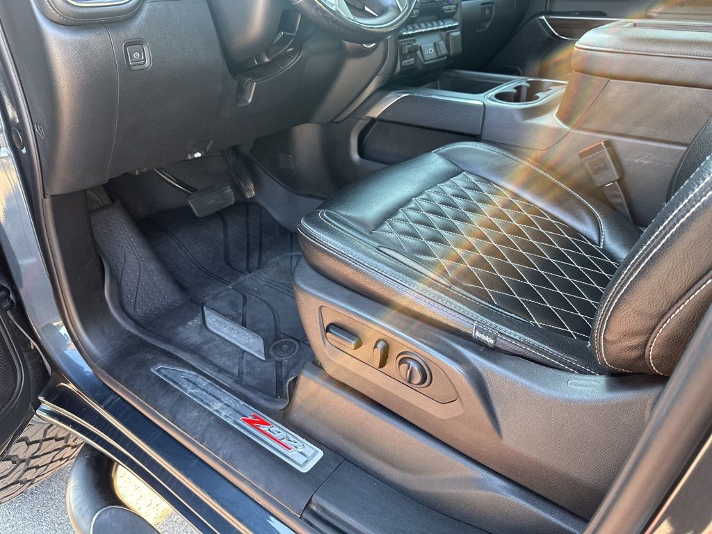 Used Car 2019 Chevrolet Silverado 1500  Rst For Sale Under $35,000 In Austin, Texas