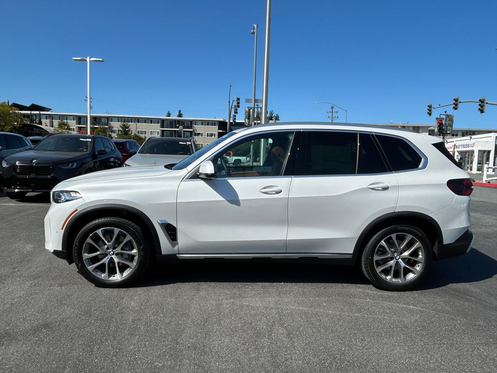 Thumbnail: 2026 BMW X5 - 2