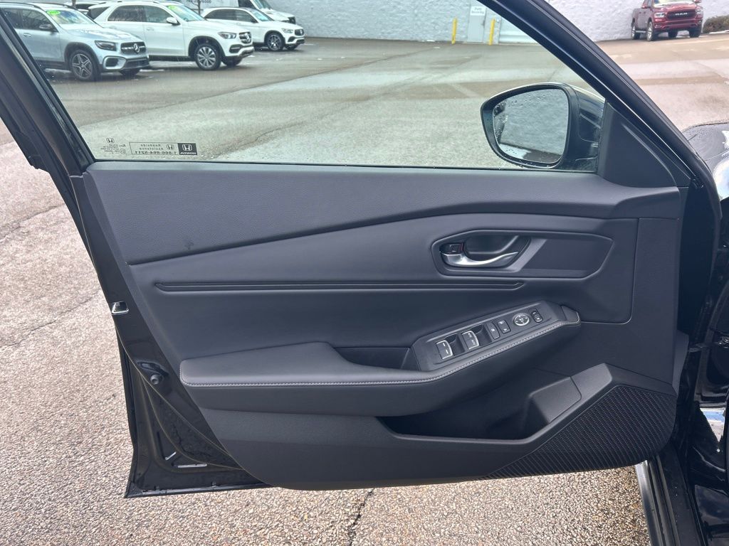 2025 Honda Accord Hybrid Sport - 9