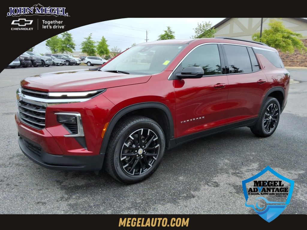 Radiant Red Tintcoat 2025 Chevrolet Traverse LT FWD SUV / Crossover Front-Wheel Drive 8-Speed Automatic