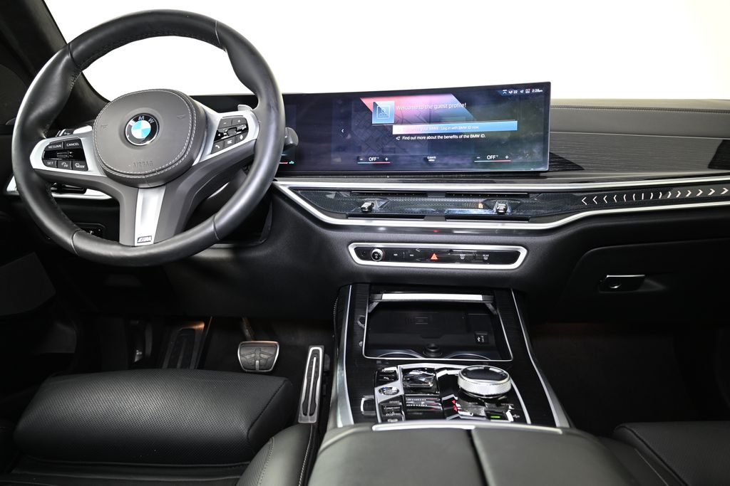 2023 BMW X7 xDrive40i 16